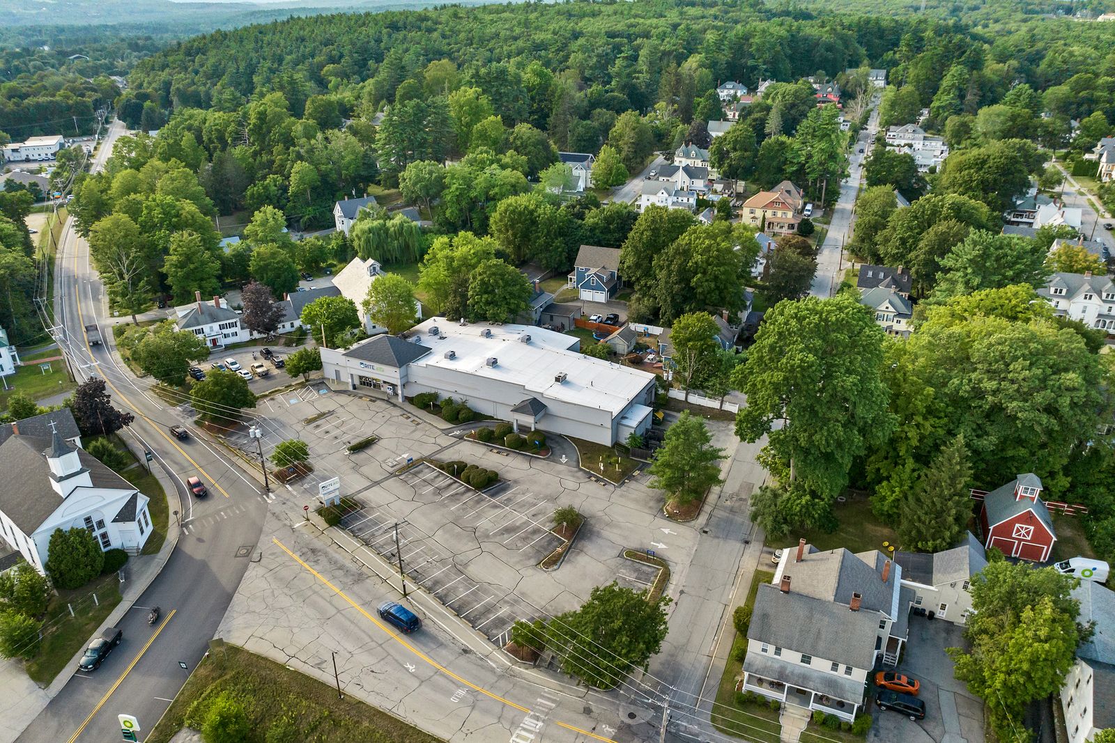 Photo 85 of 15 Mont Vernon St