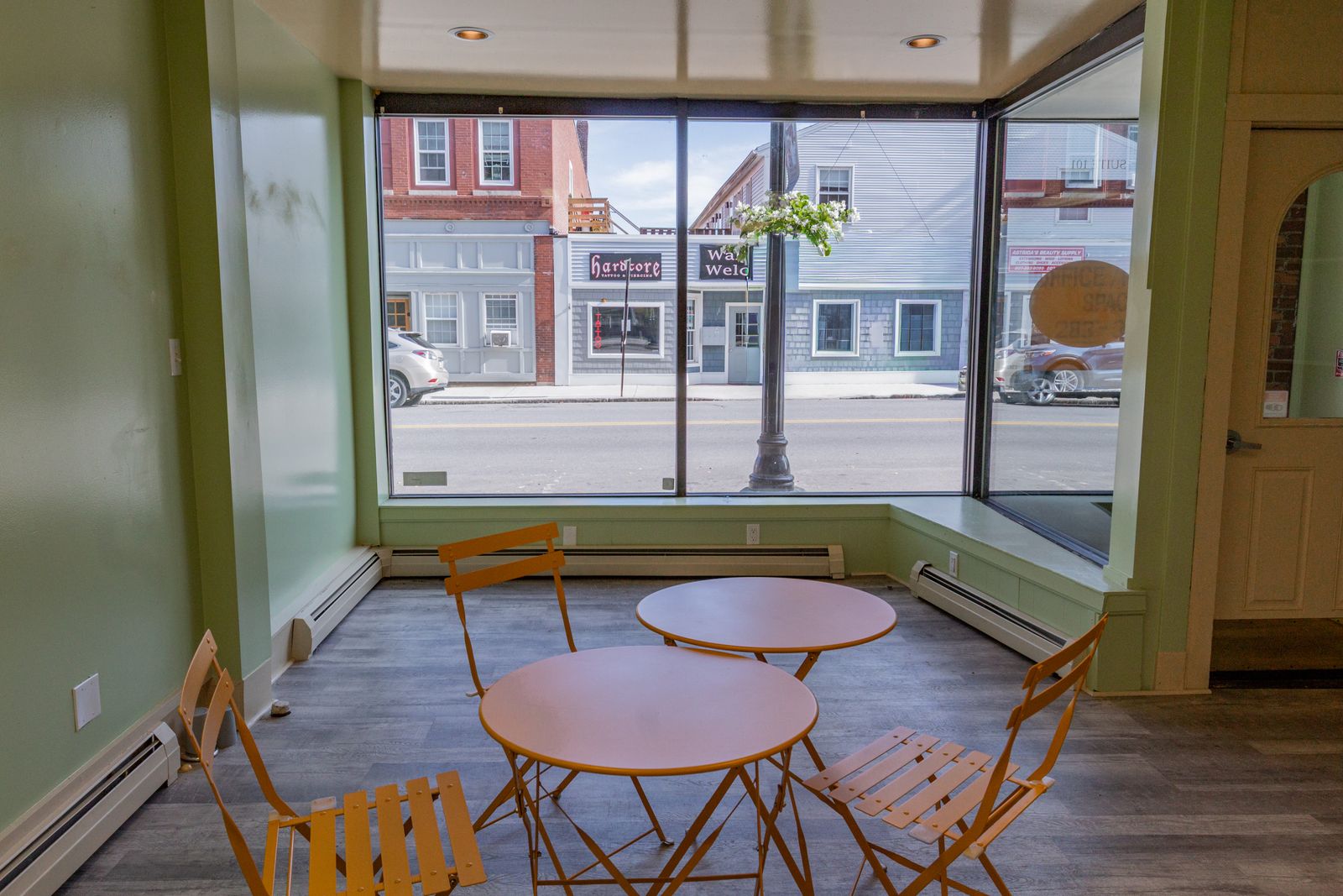 Photo 11 of 299 Main St