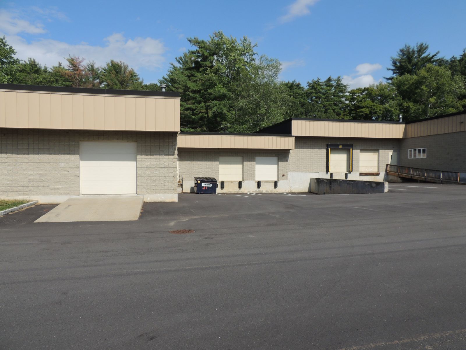 Photo 3 of Commercial / Industrial Lease