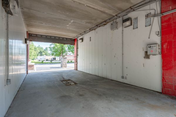 386 Daniel Webster Hwy.