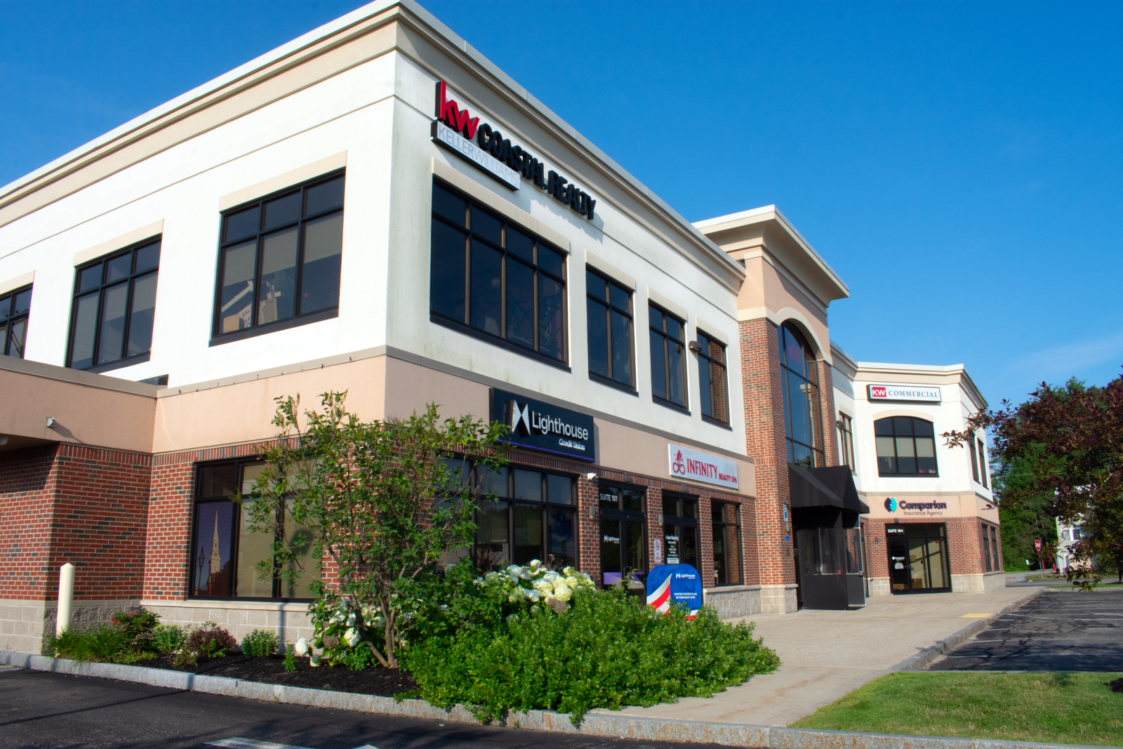 Photo 2 of Prime Lafayette Location