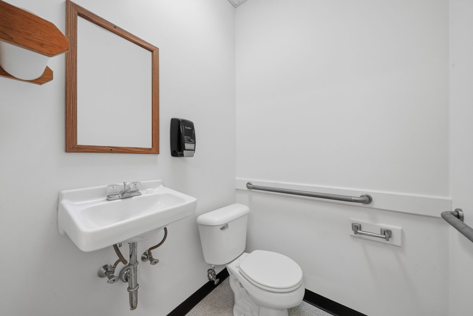 Photo 17 of ±9,955 SF Flex/Industrial Building – 1 Mile from I-93