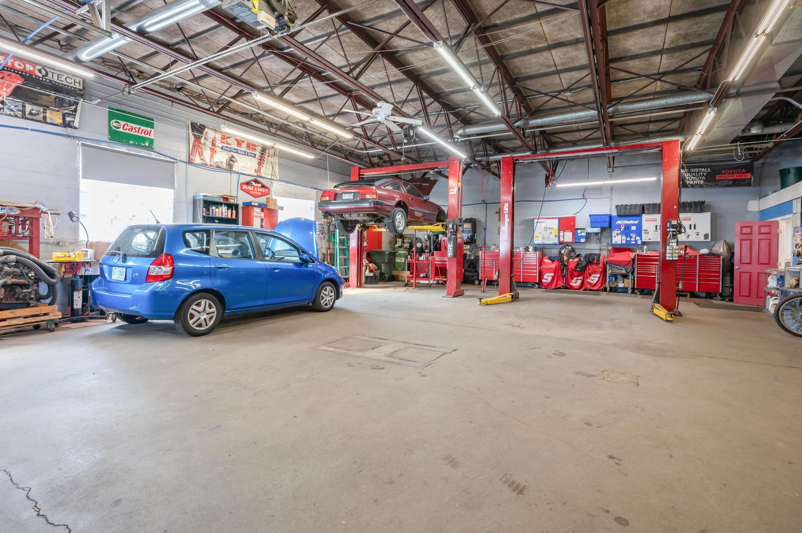 Photo 9 of Automotive Service/Flex/Commercial Building