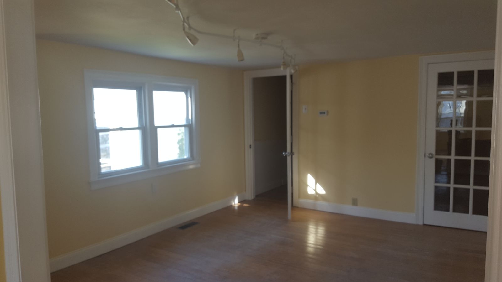 Photo 5 of 216 NH 111
