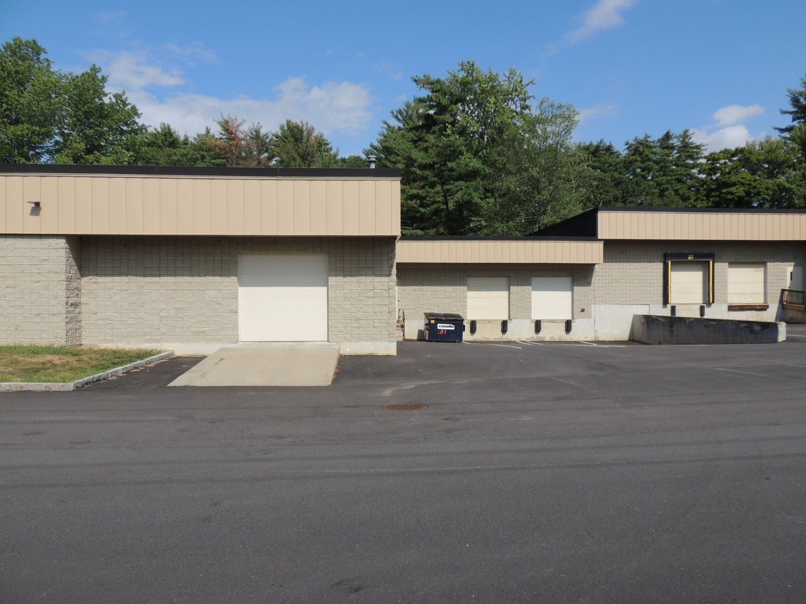 Photo 4 of Commercial / Industrial Lease