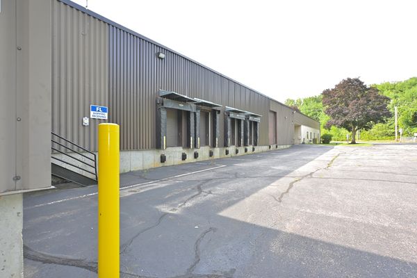 200 Tilton Rd