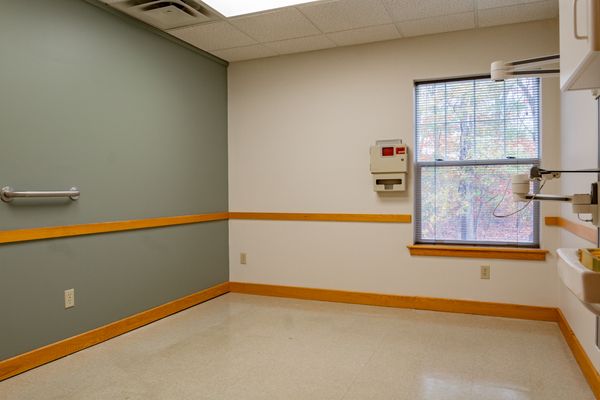 Medical/Office For Sale or Lease