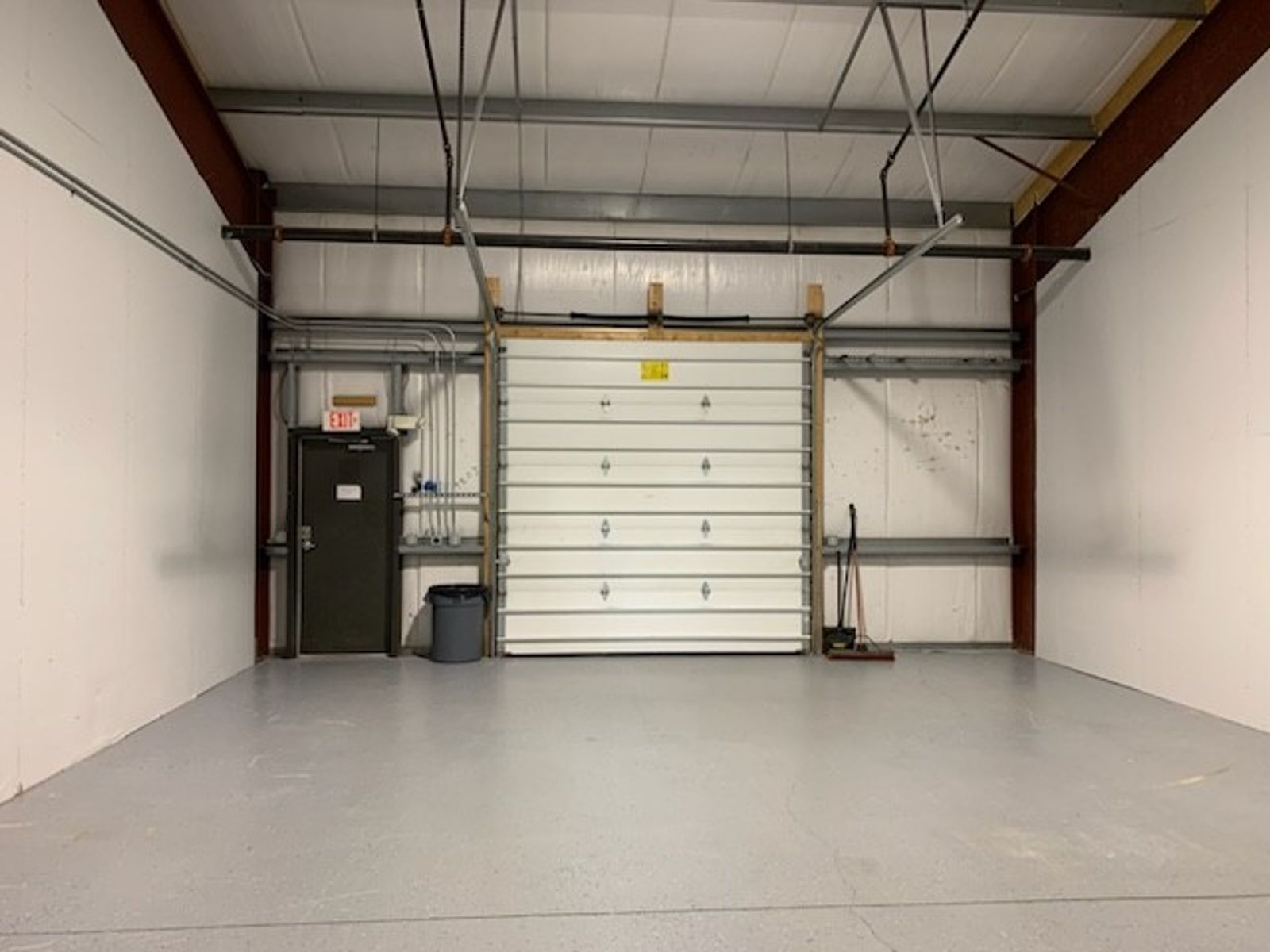 Photo 5 of 1,500 Industrial Unit for Lease