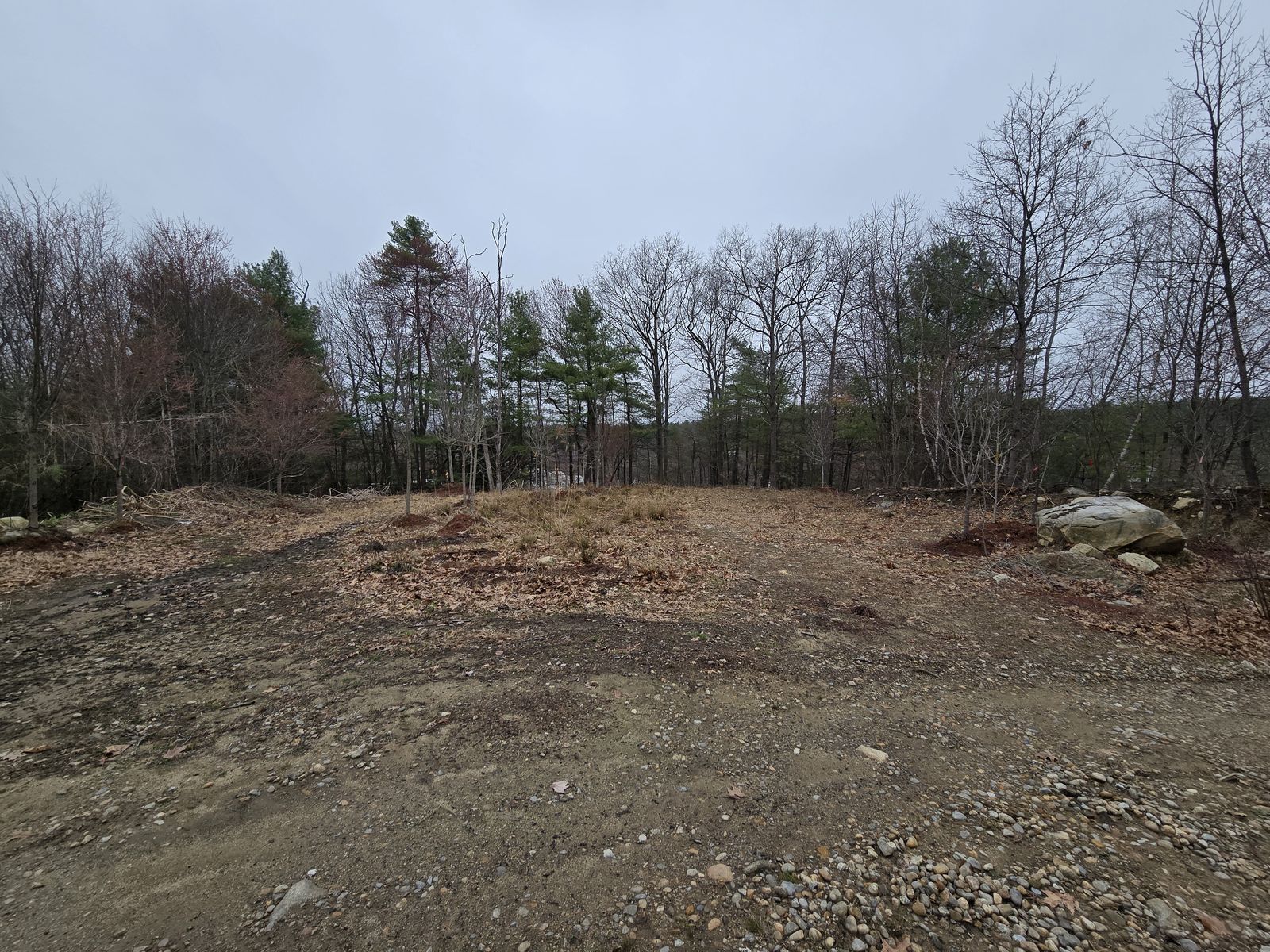 Photo 3 of 192 Londonderry Tpke