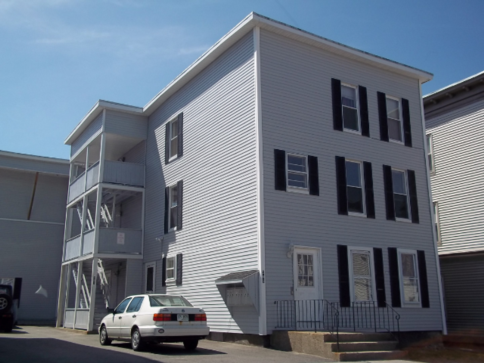 Photo 1 of 9-Unit Multifamily Property