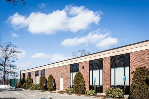 443 Jefferson Blvd