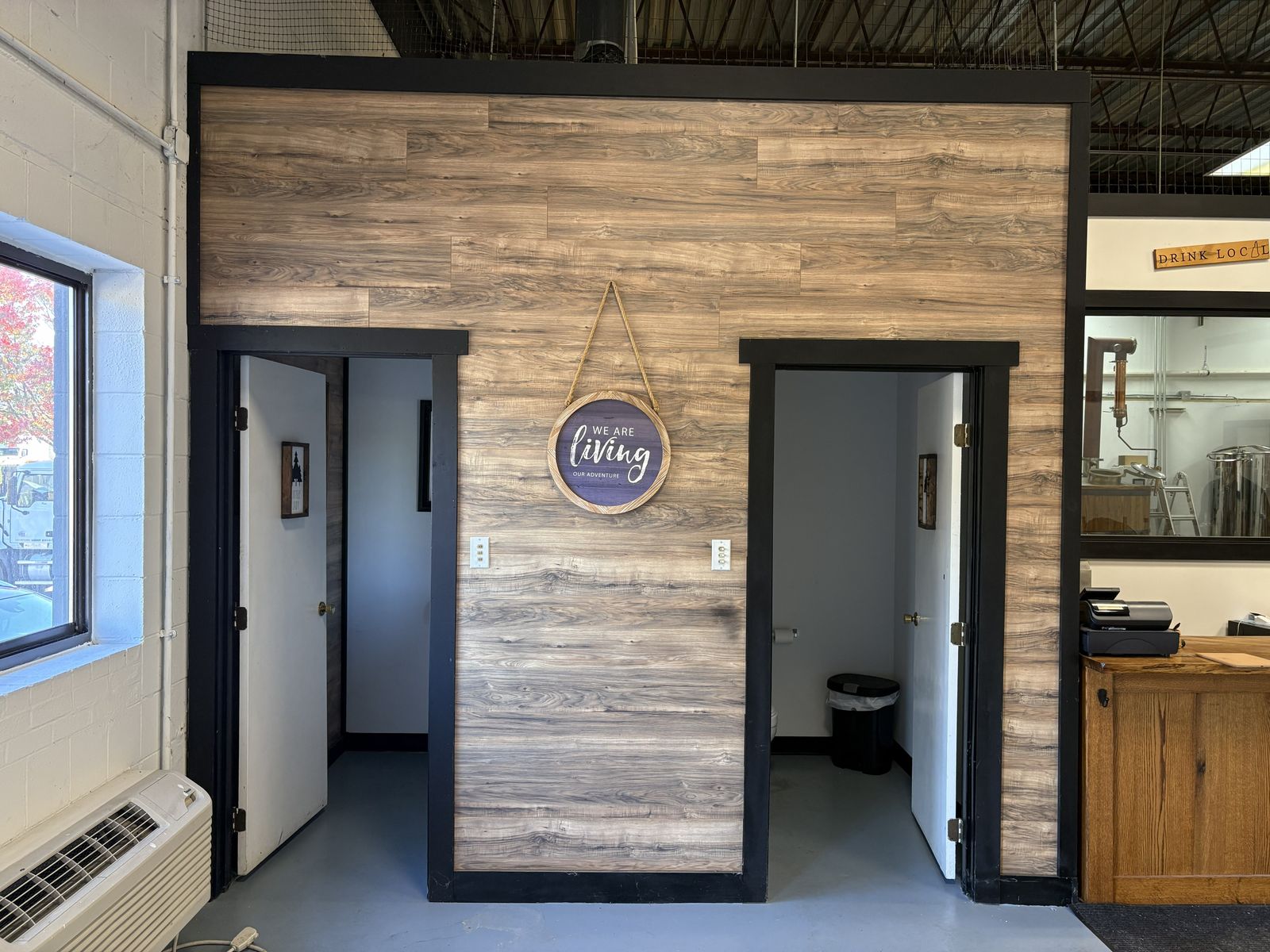 Photo 4 of Versatile Industrial/Flex Space | 2,008 SF