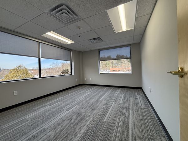2 Commerce Dr