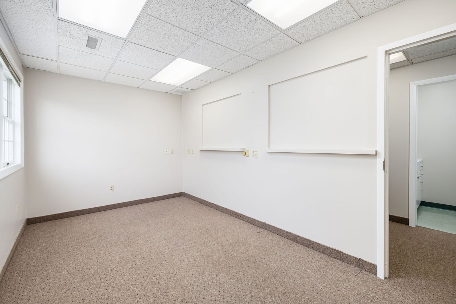 Photo 19 of Office Suite in Prime Location