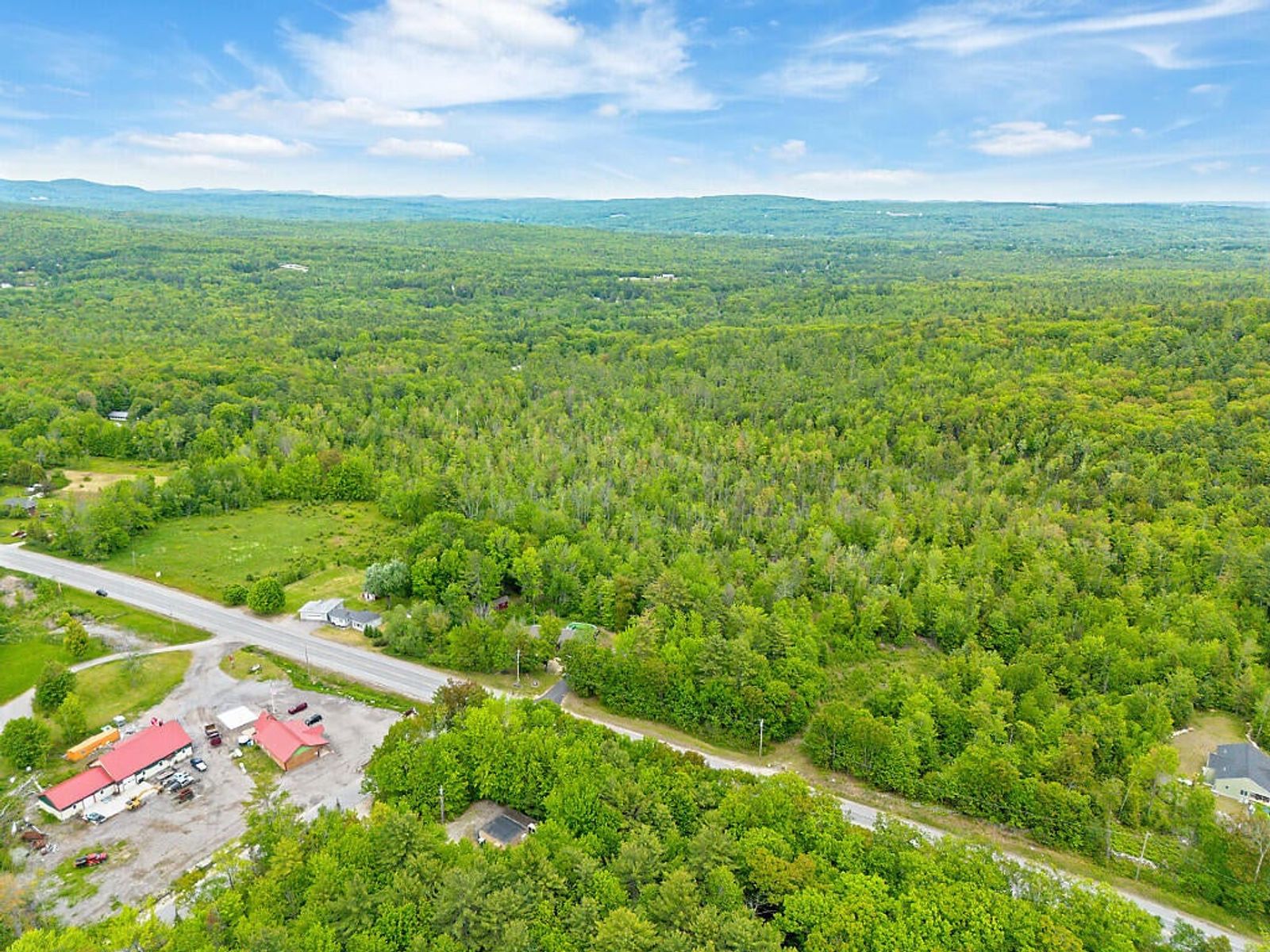 Photo 3 of 487 Pigeon Hill Rd