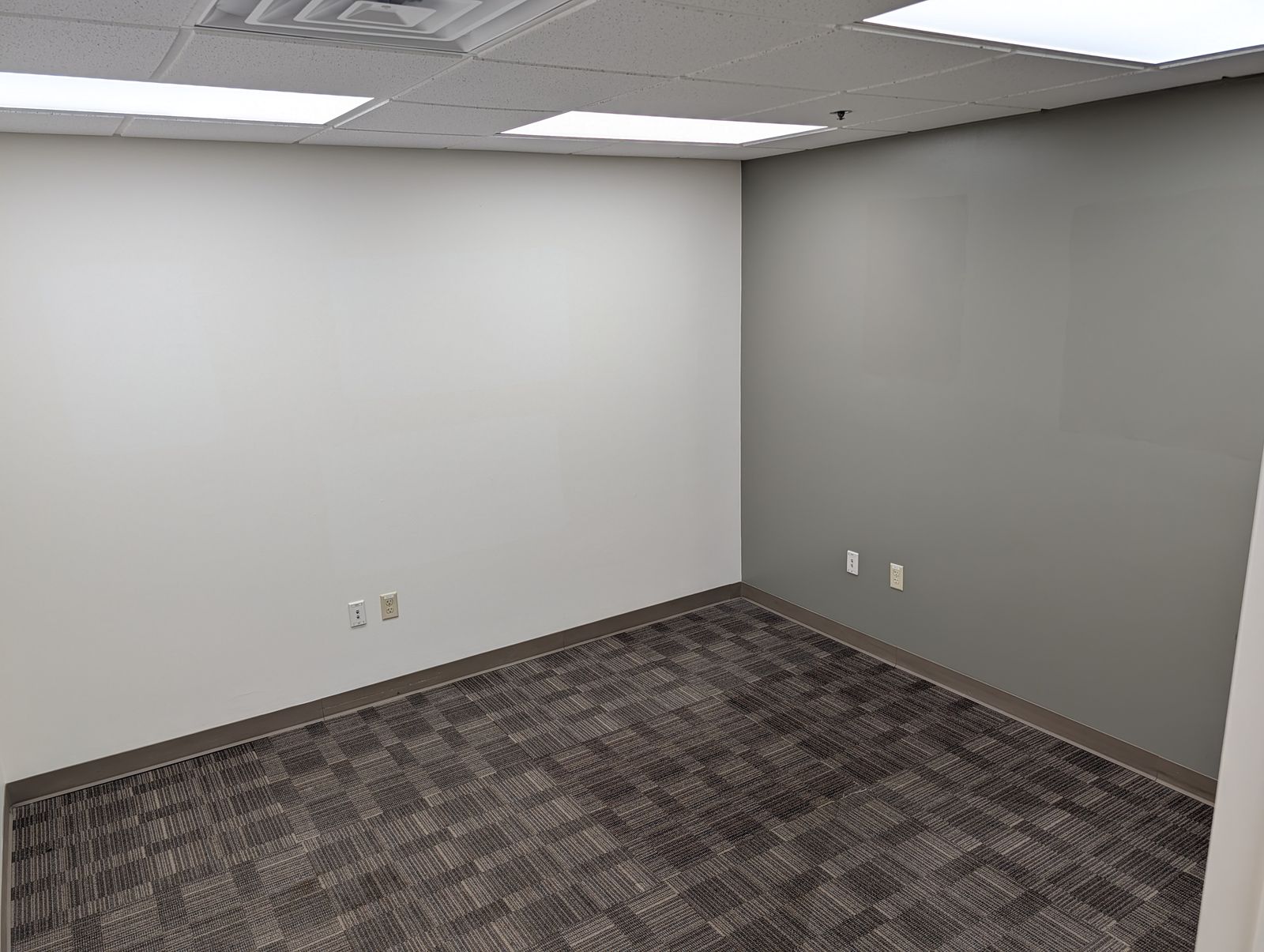 Photo 21 of Class A Office Suite Available For Lease