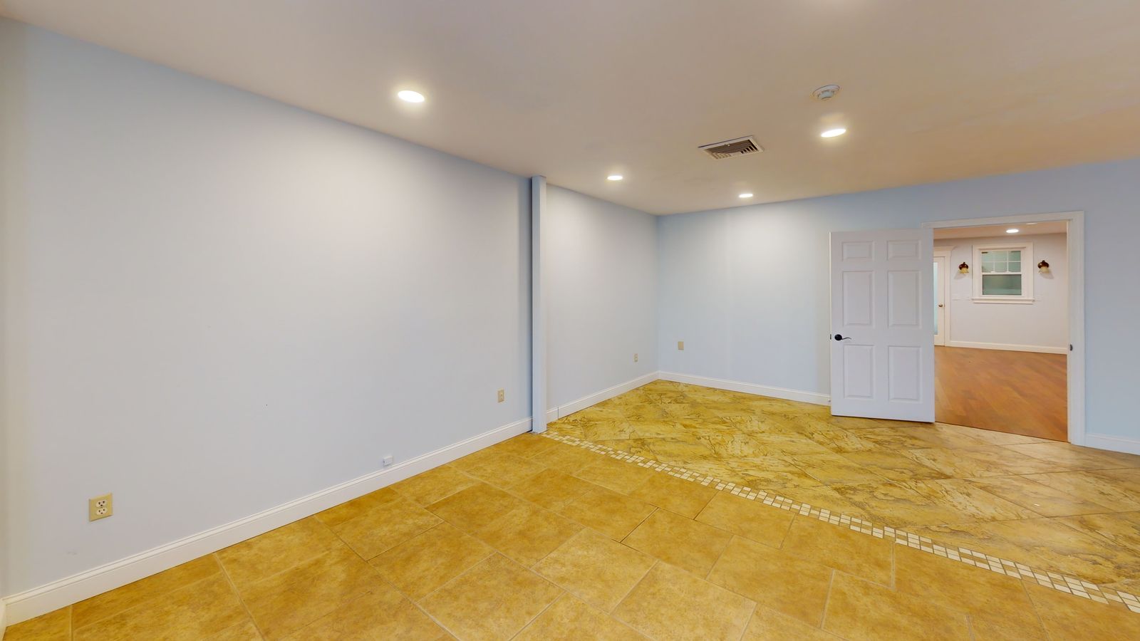 Photo 6 of Prime 1000 +/- Square Foot Office Space Available