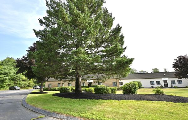 200 Tilton Rd