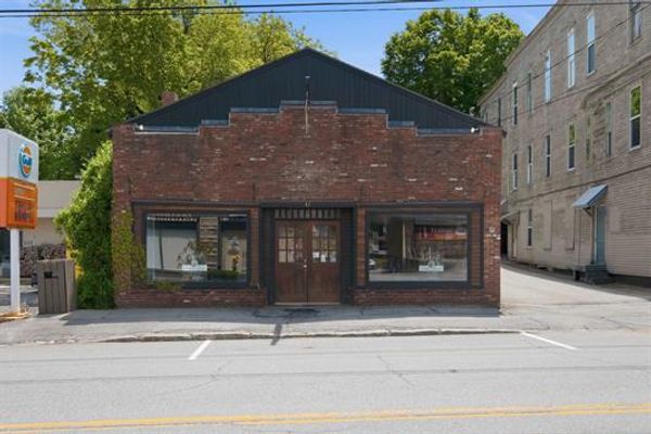 Prime in-town commercial opportunity in the heart of Ashland