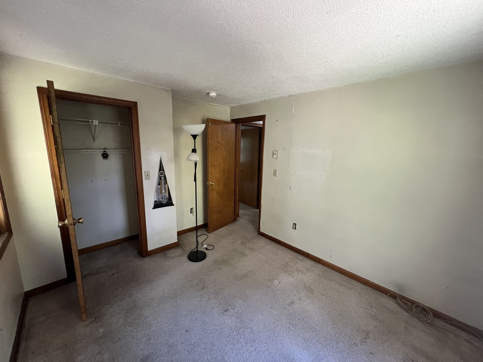 Photo 13 of 98 Wason Rd, Hudson, NH 03051