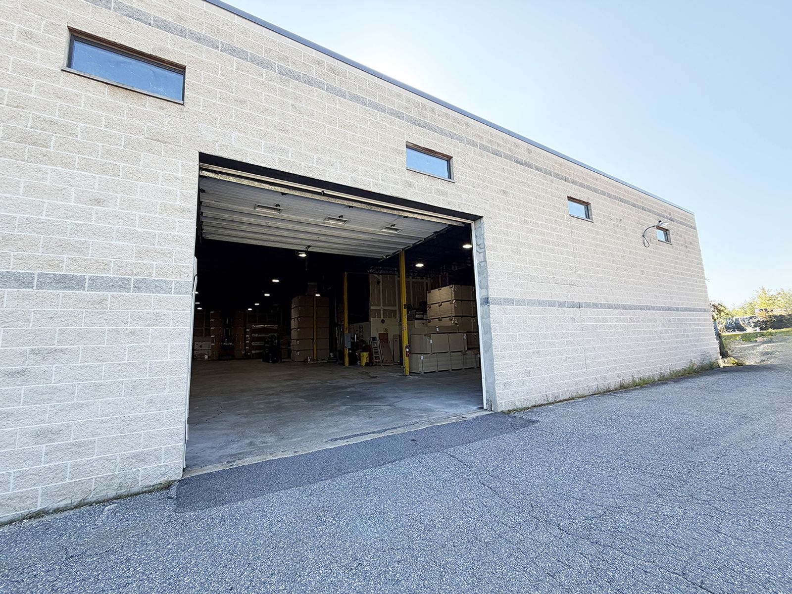 Photo 7 of For Lease | 27,919± SF