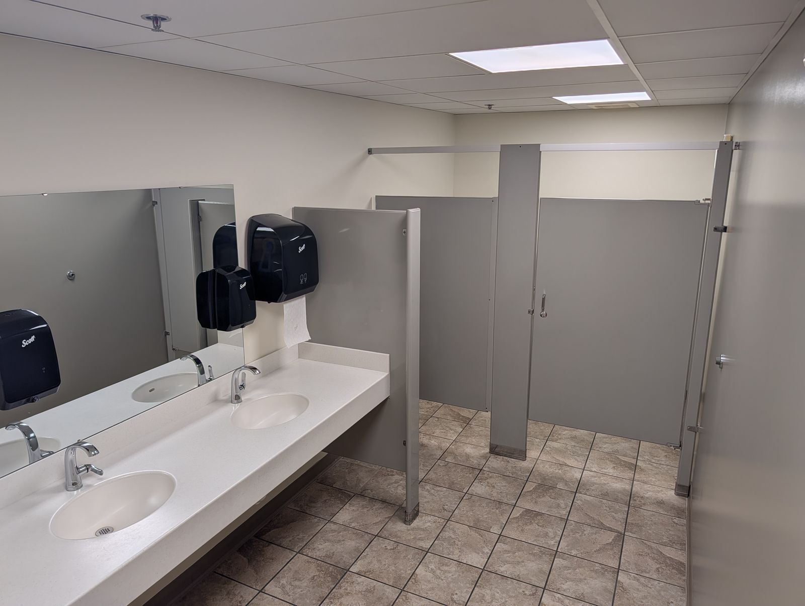 Photo 13 of Class A Office Suite Available For Lease