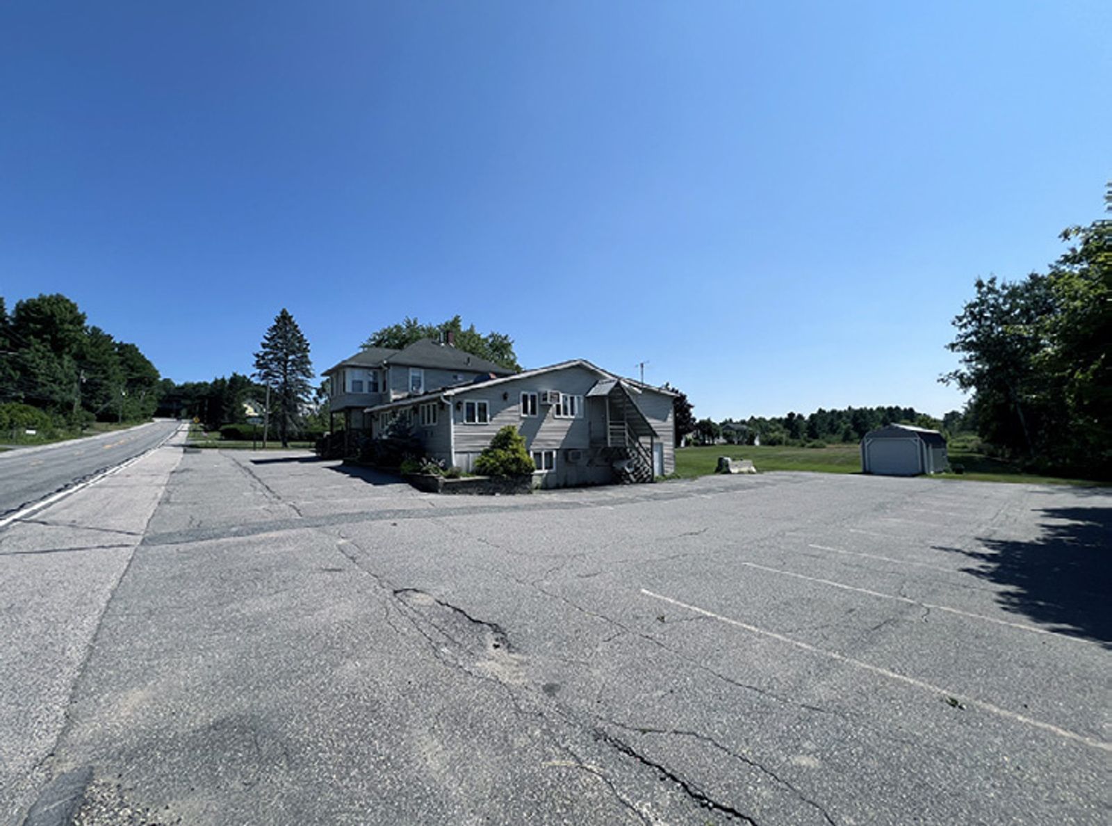 Photo 2 of 434 Eastern Ave: Mixed Use Restaurant Property