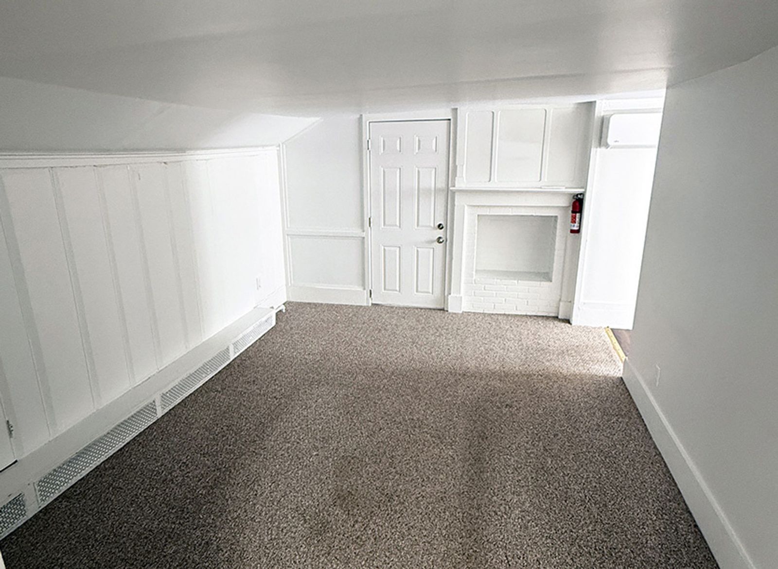 Photo 18 of 90 Broadturn Rd #1