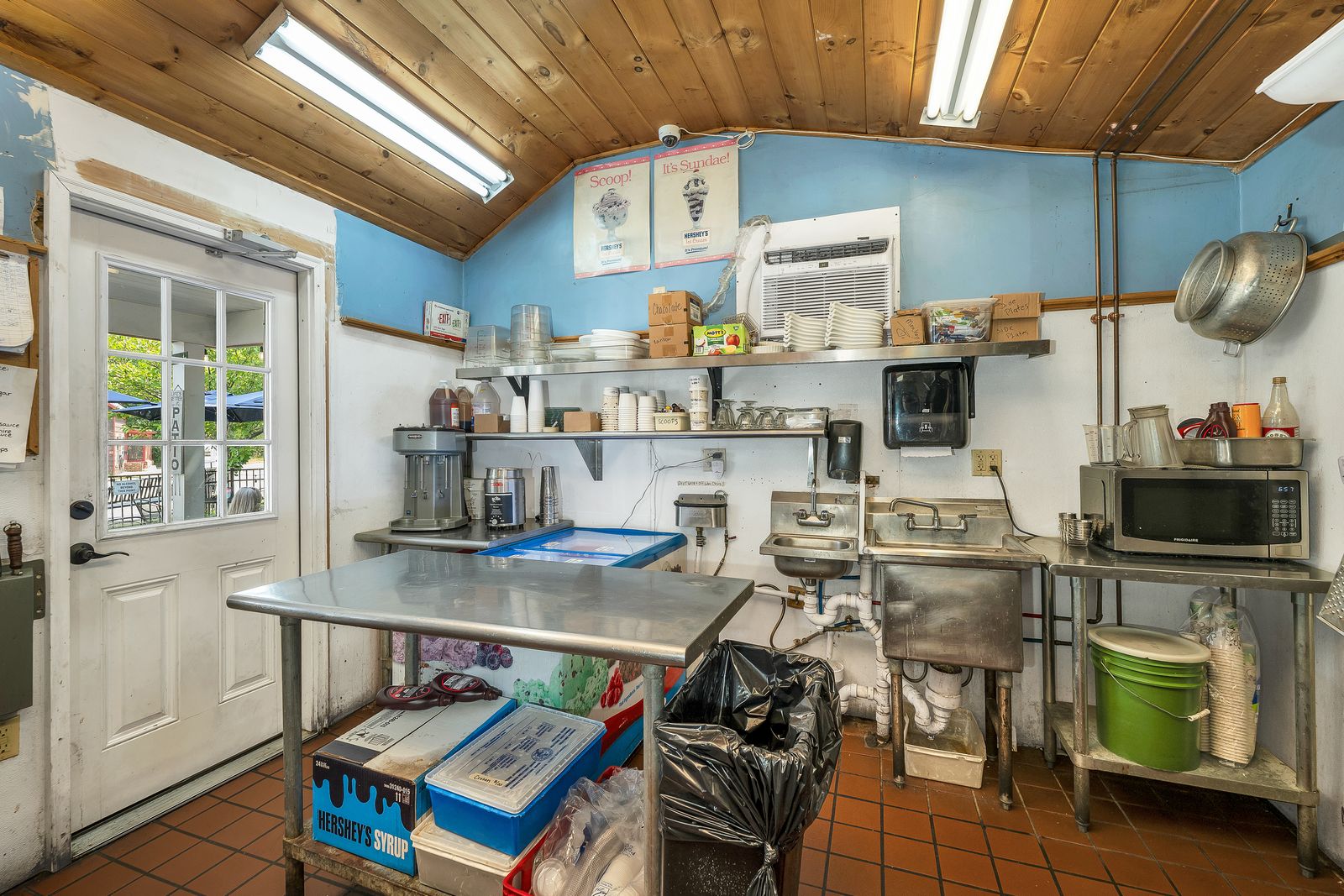 Photo 26 of Putnam's Waterview Restaurant