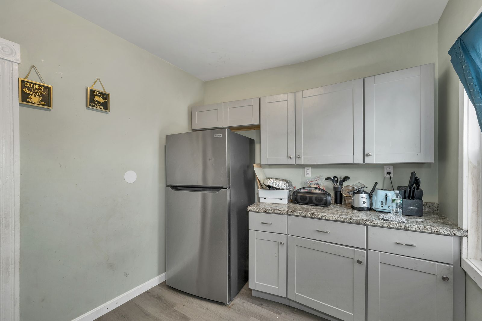 Photo 36 of 160 Amory St