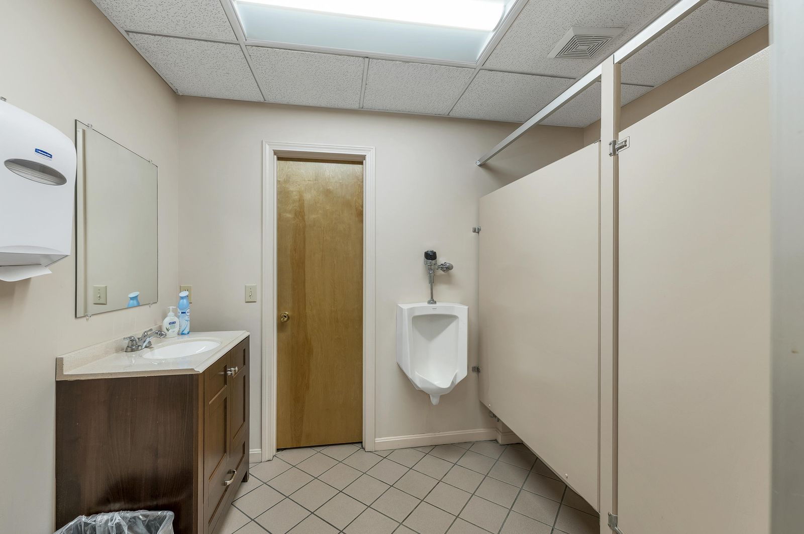 Photo 38 of Owner-User/Investment Office Opportunity