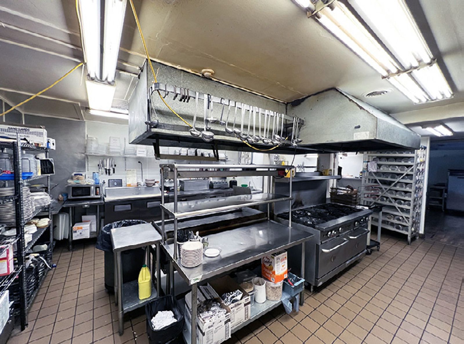 Photo 9 of 434 Eastern Ave: Mixed Use Restaurant Property