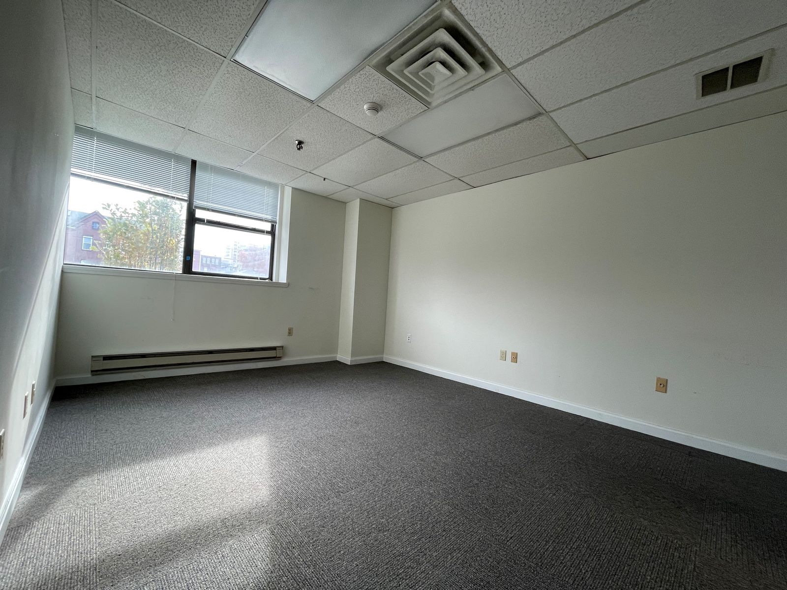Photo 2 of 175 Lancaster Street
