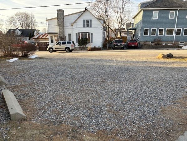 57 Saco Ave