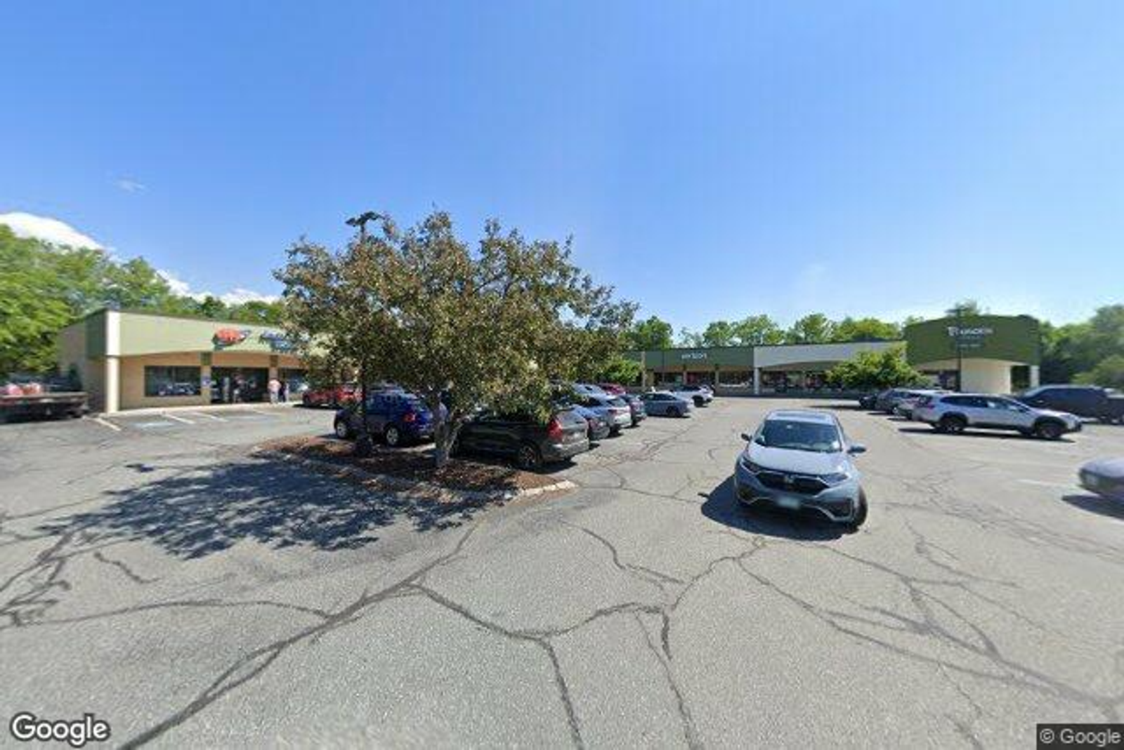 Photo 3 of 267 Plainfield Rd