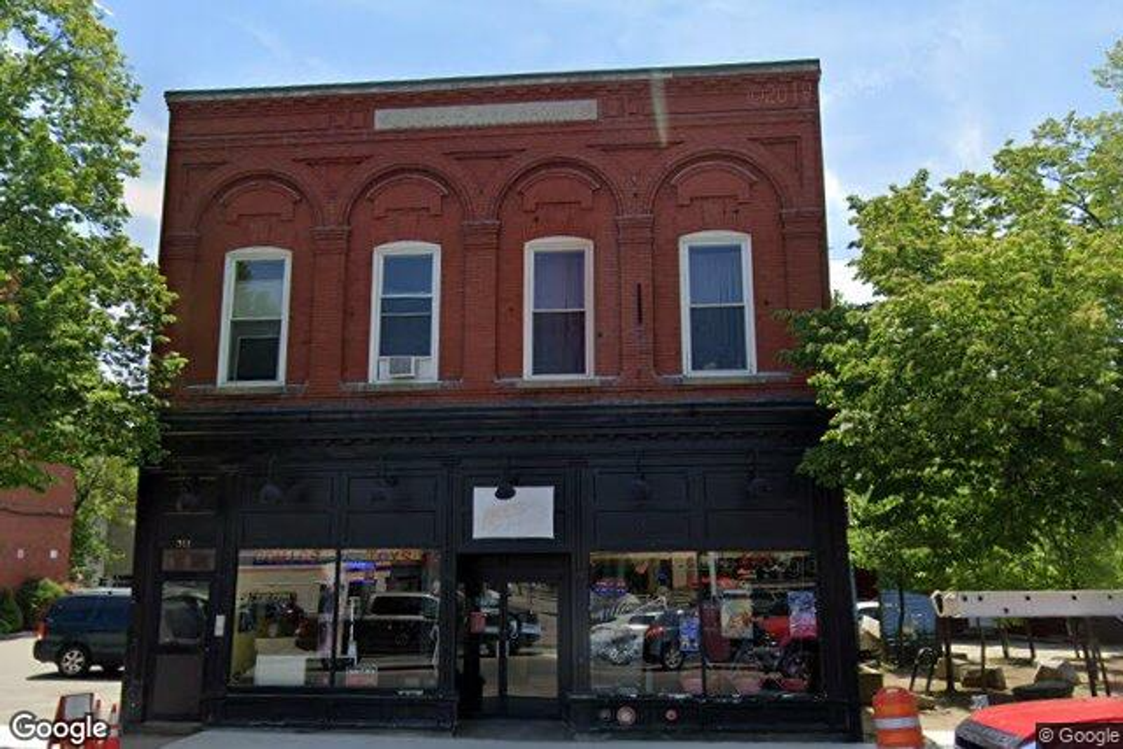 Photo 2 of 311 Main Street