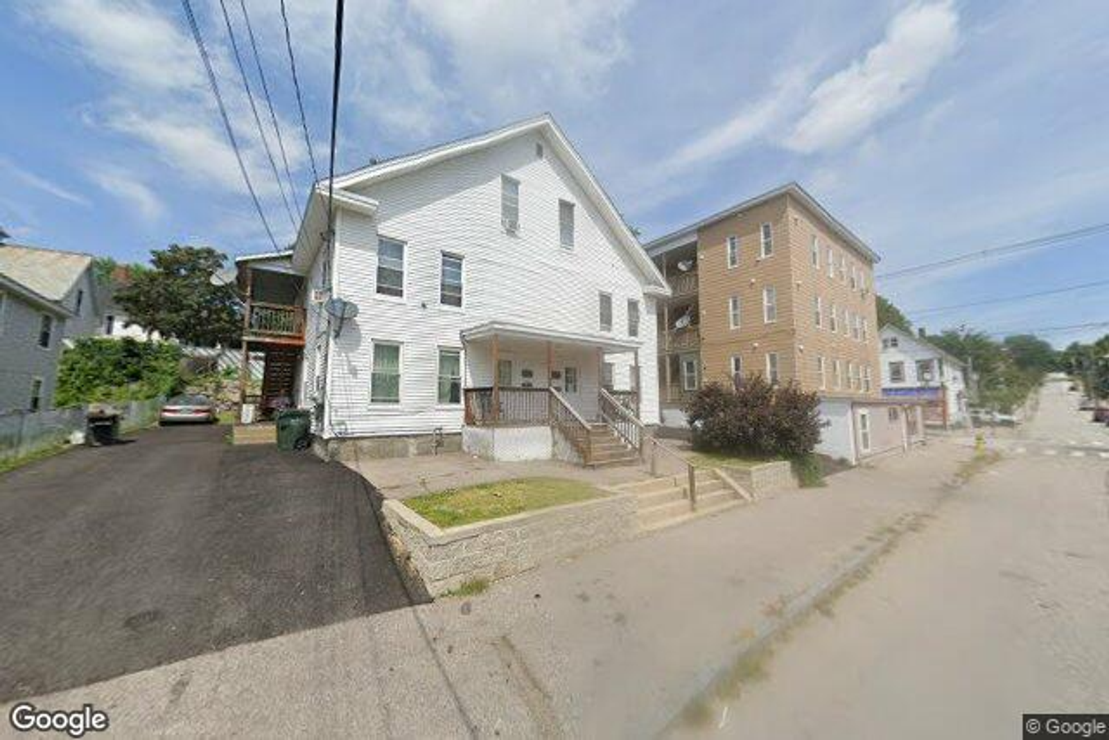 Photo 11 of 412 Manchester St.