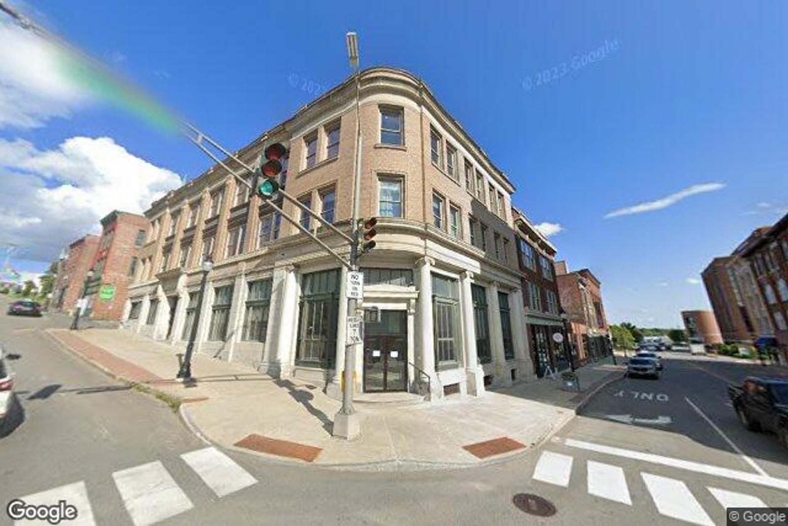 Photo 11 of 33 State St