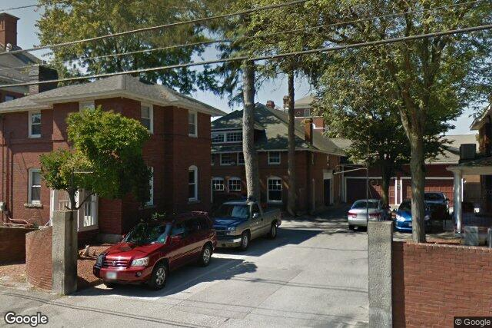 Photo 4 of 620 Chestnut St