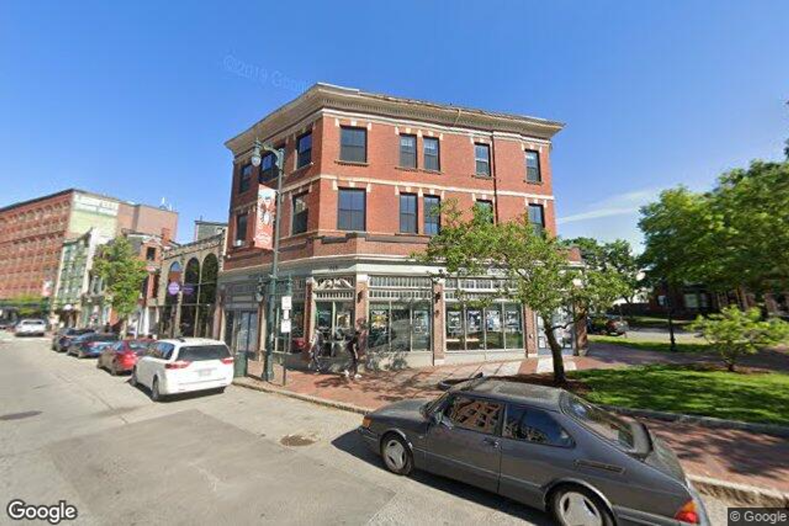 Photo 4 of 181 State St