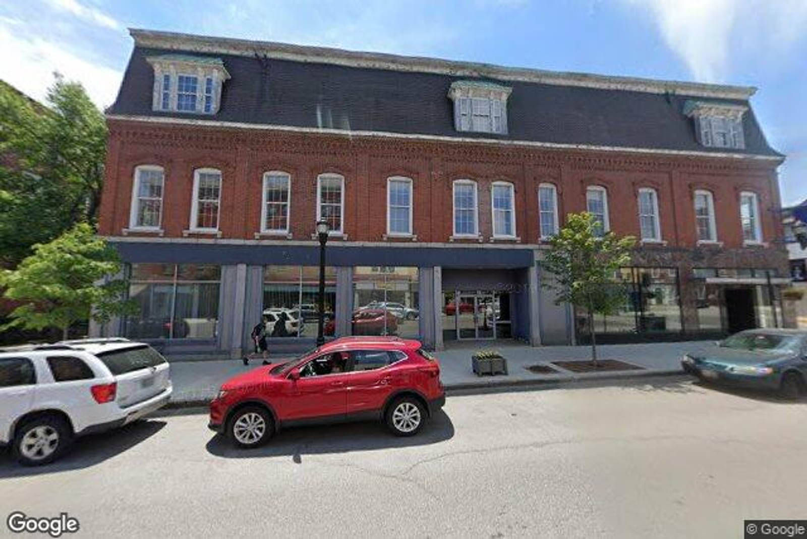 Photo 4 of 163 Main St