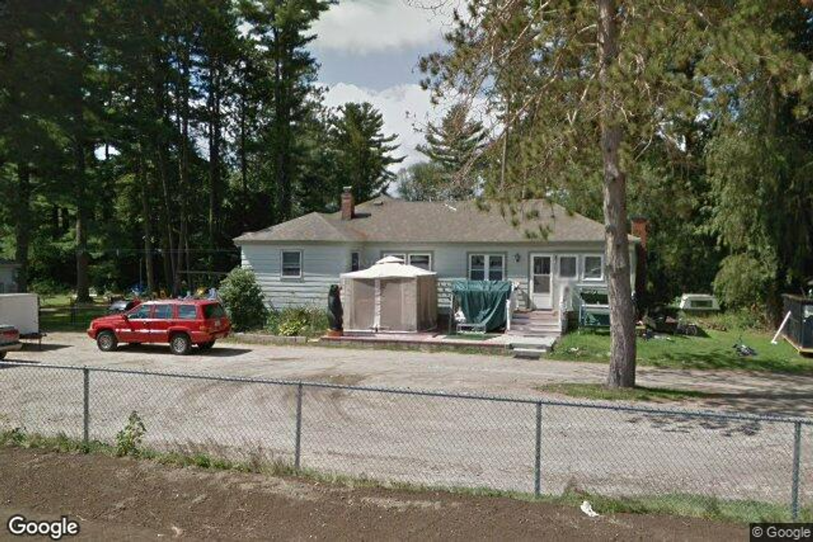 Photo 4 of 221 Rockingham Rd.