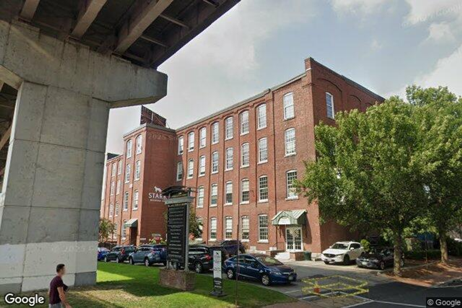 Photo 12 of 500 N Commercial St