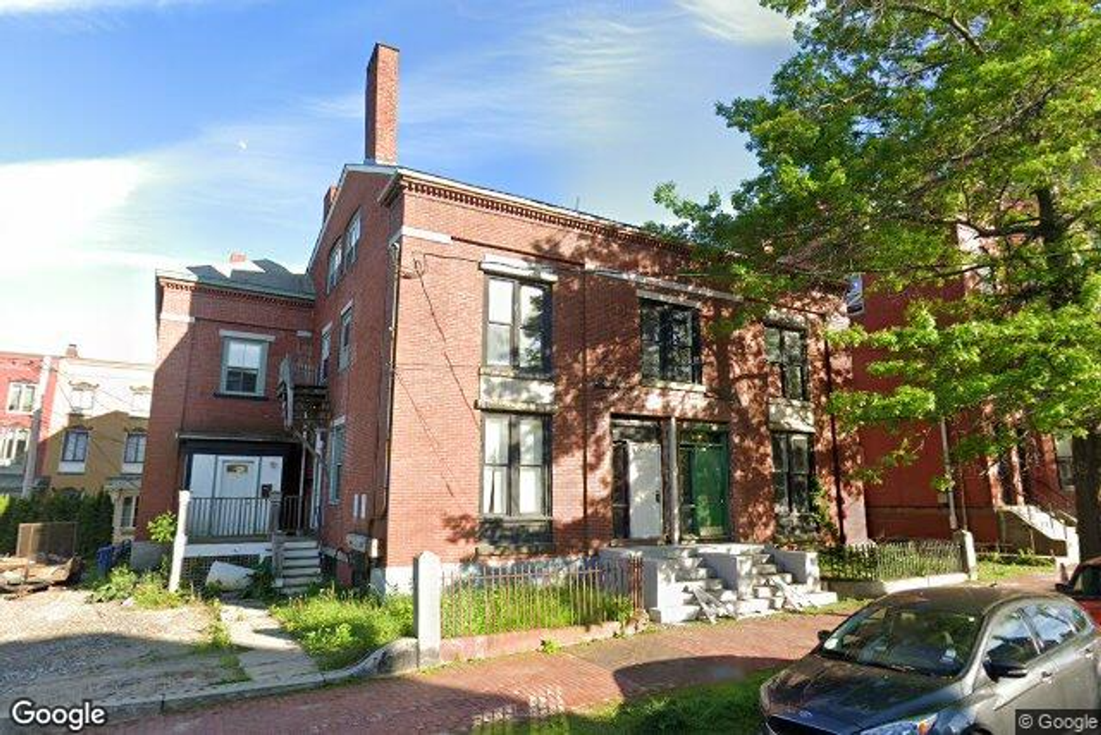 Photo 2 of 126 Danforth St