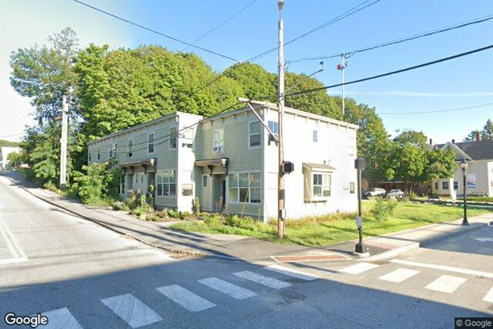 Photo 3 of 261 Main St