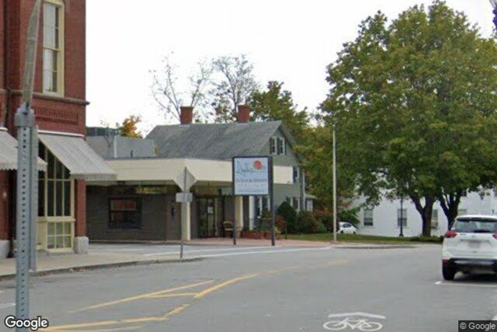 Photo 41 of 12 School St
