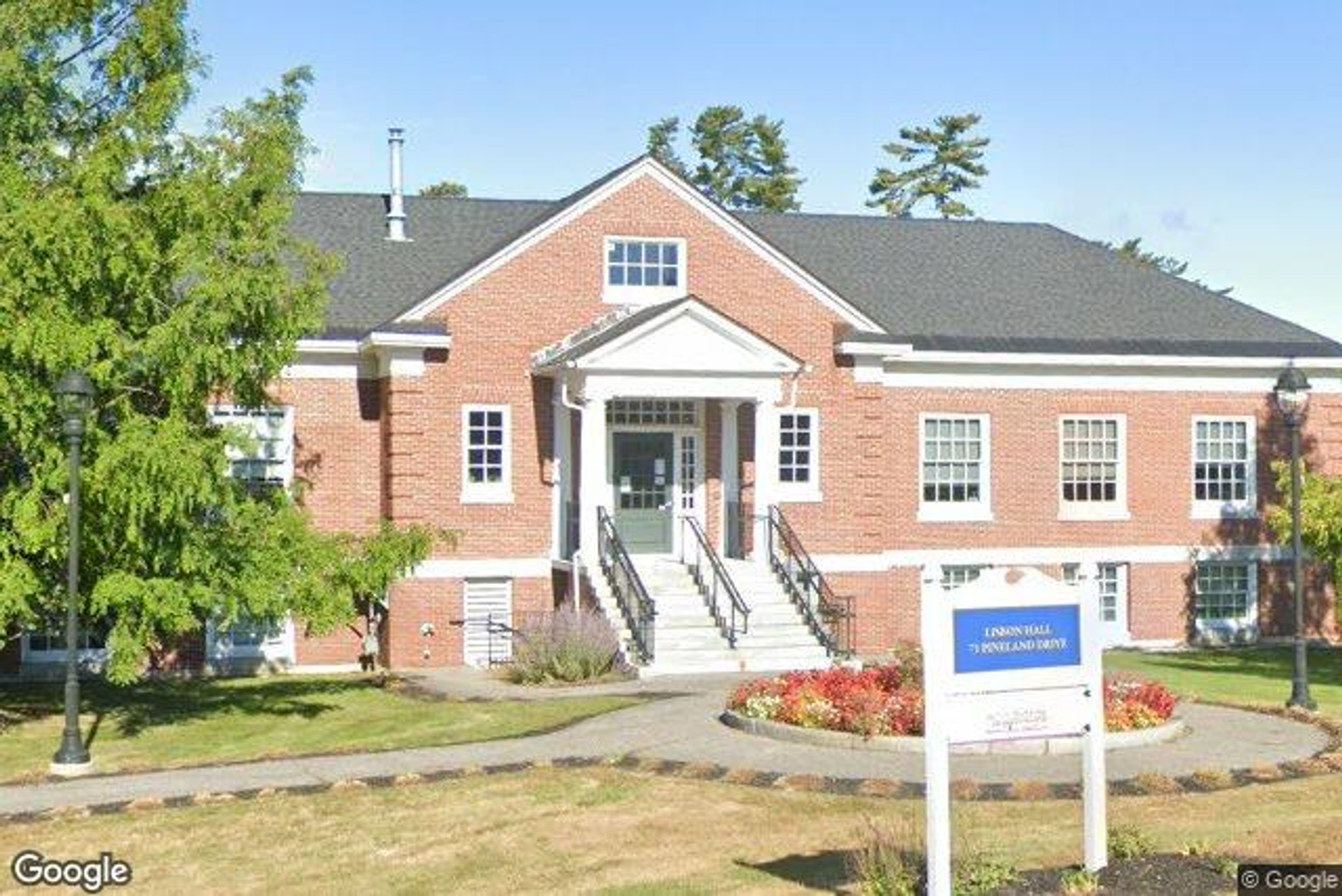 Photo 14 of 60 Pineland Dr