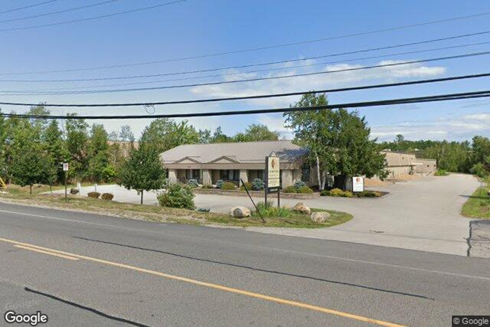 Photo 2 of 669 E Industrial Park Dr