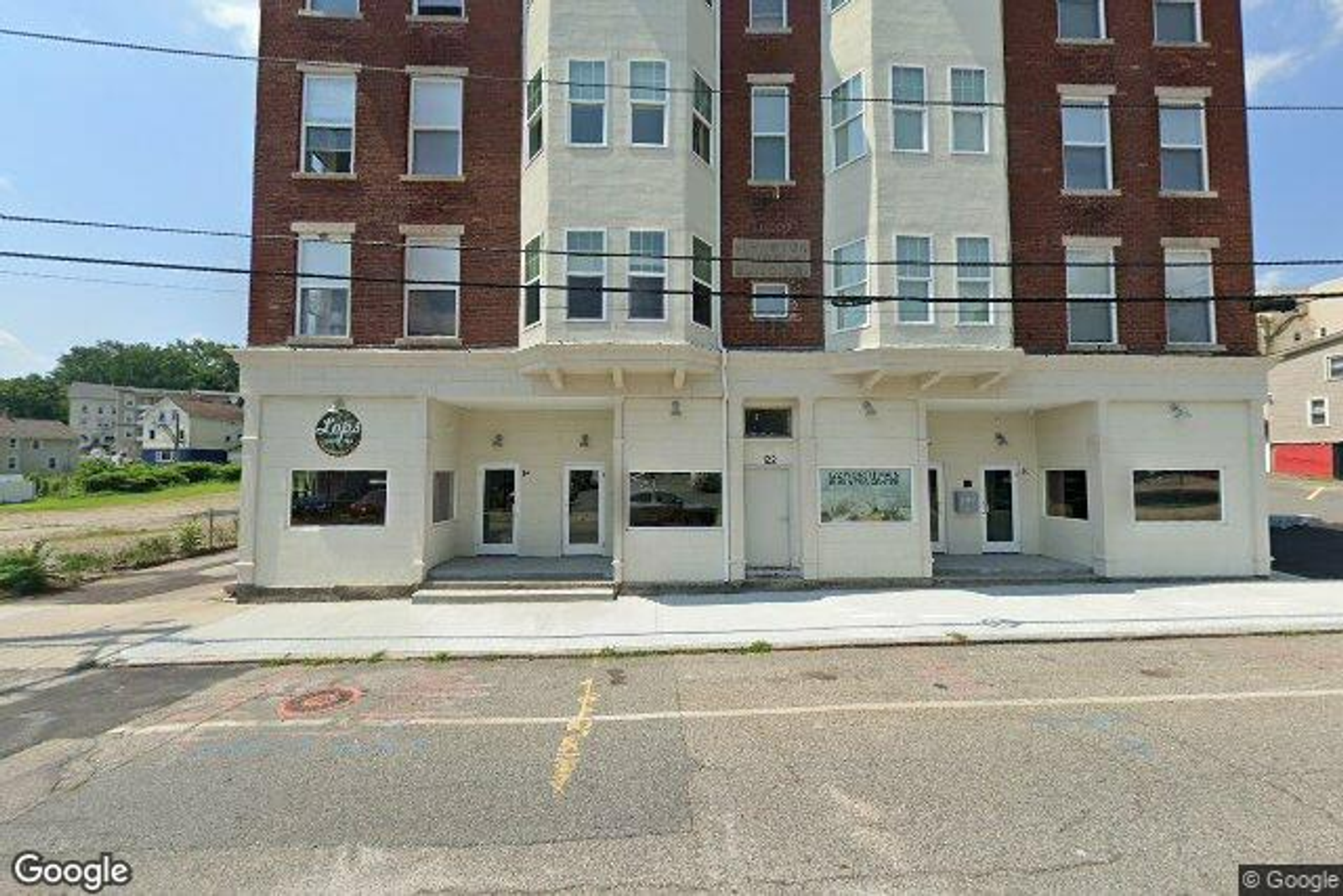 Photo 7 of 122 N Main St
