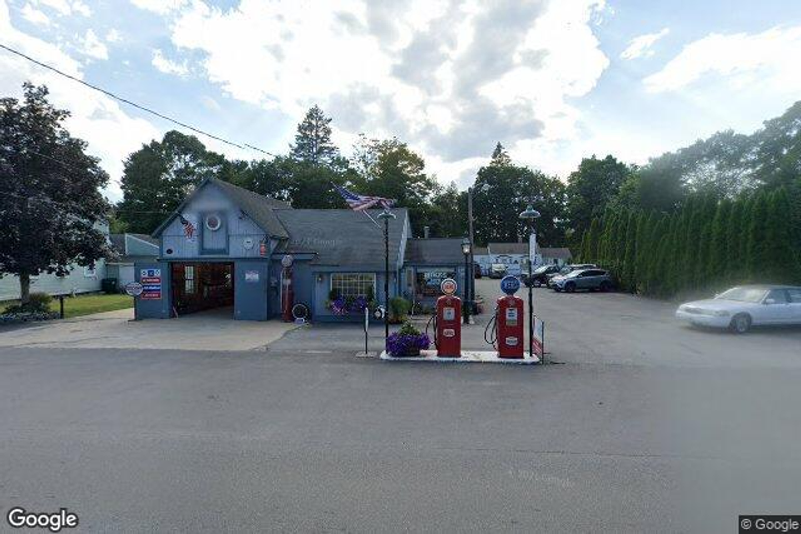 Photo 43 of 107 Boston Post Rd